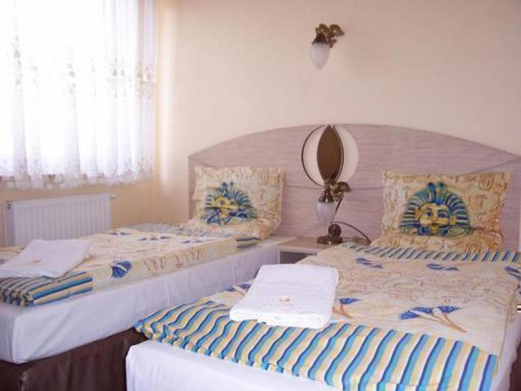 Hotel Faraon Kielce Habitación foto